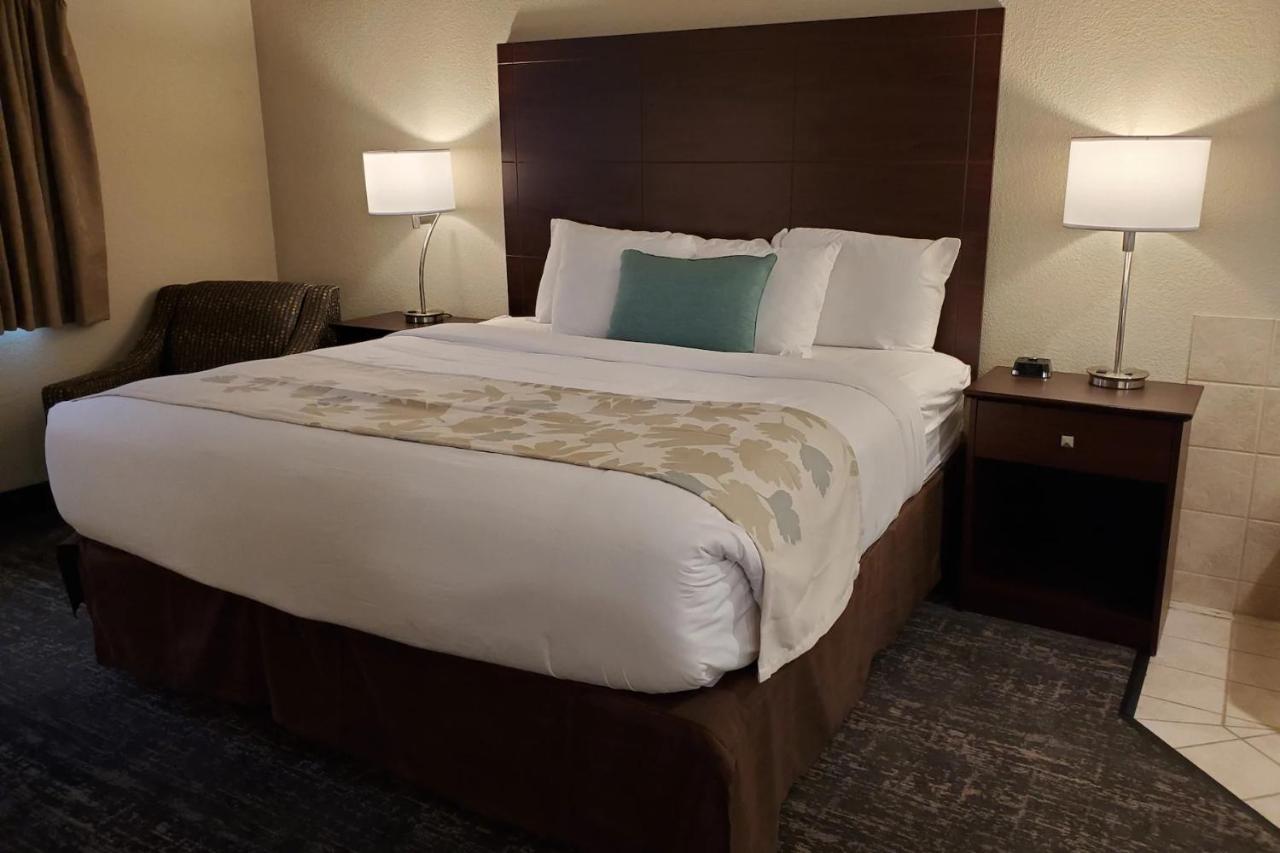 Cobblestone Suites - Oshkosh Exteriér fotografie