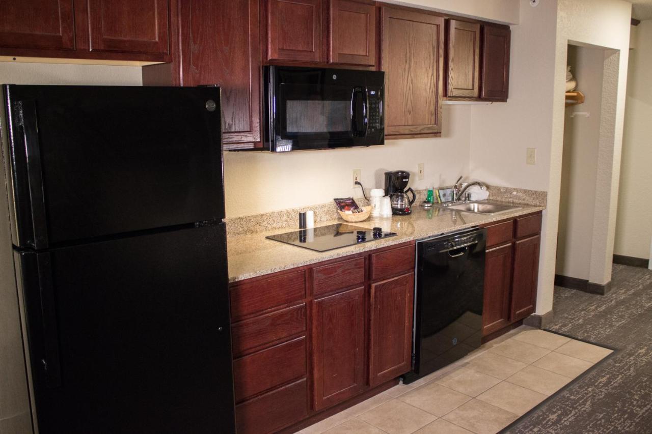 Cobblestone Suites - Oshkosh Exteriér fotografie